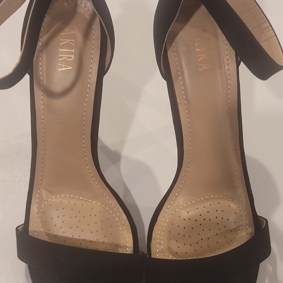 AKIRA open toe heels in black - Picture 8 of 9